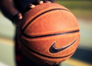 开云在线直播-森林狼之魂与天山雄鹰，爱德华兹的杀伤力与新疆队的强势晋级