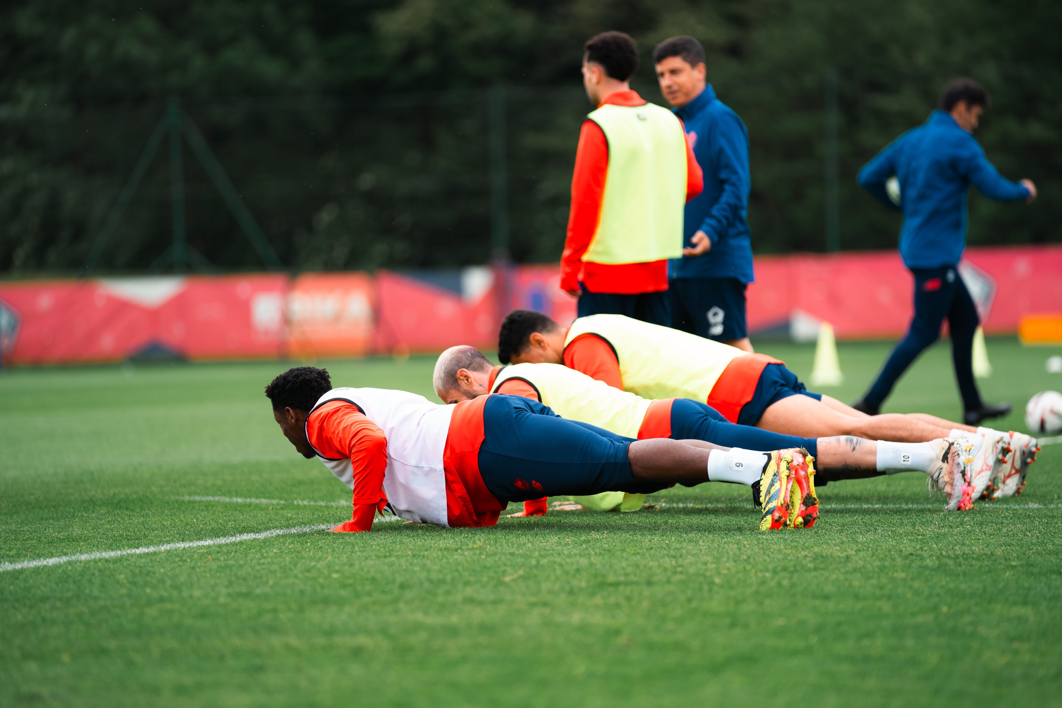 里尔防守稳固,近期连续零封对手 里尔防守稳固,近期连续零封对手