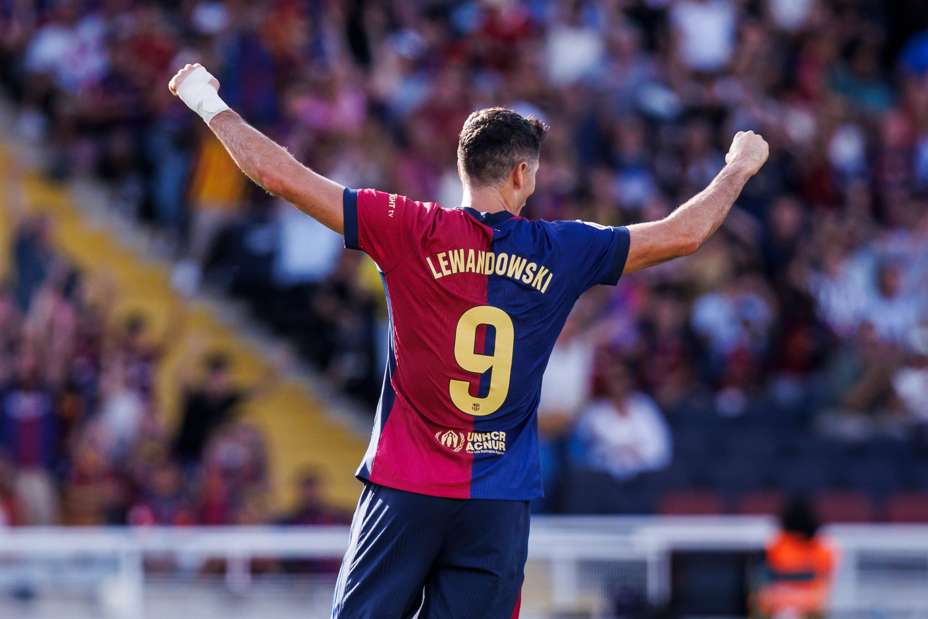 关于AC米兰连胜收官,提前锁定季军的信息 关于AC米兰连胜收官,提前锁定季军的信息