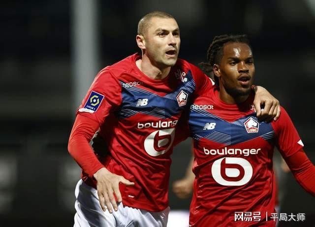 里尔队技艺高超，带领球队取胜