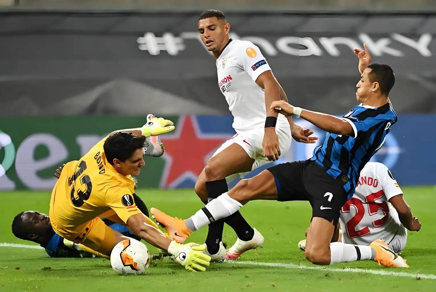 切尔西客场小胜,取得关键三分的简单介绍 切尔西客场小胜,取得关键三分的简单介绍