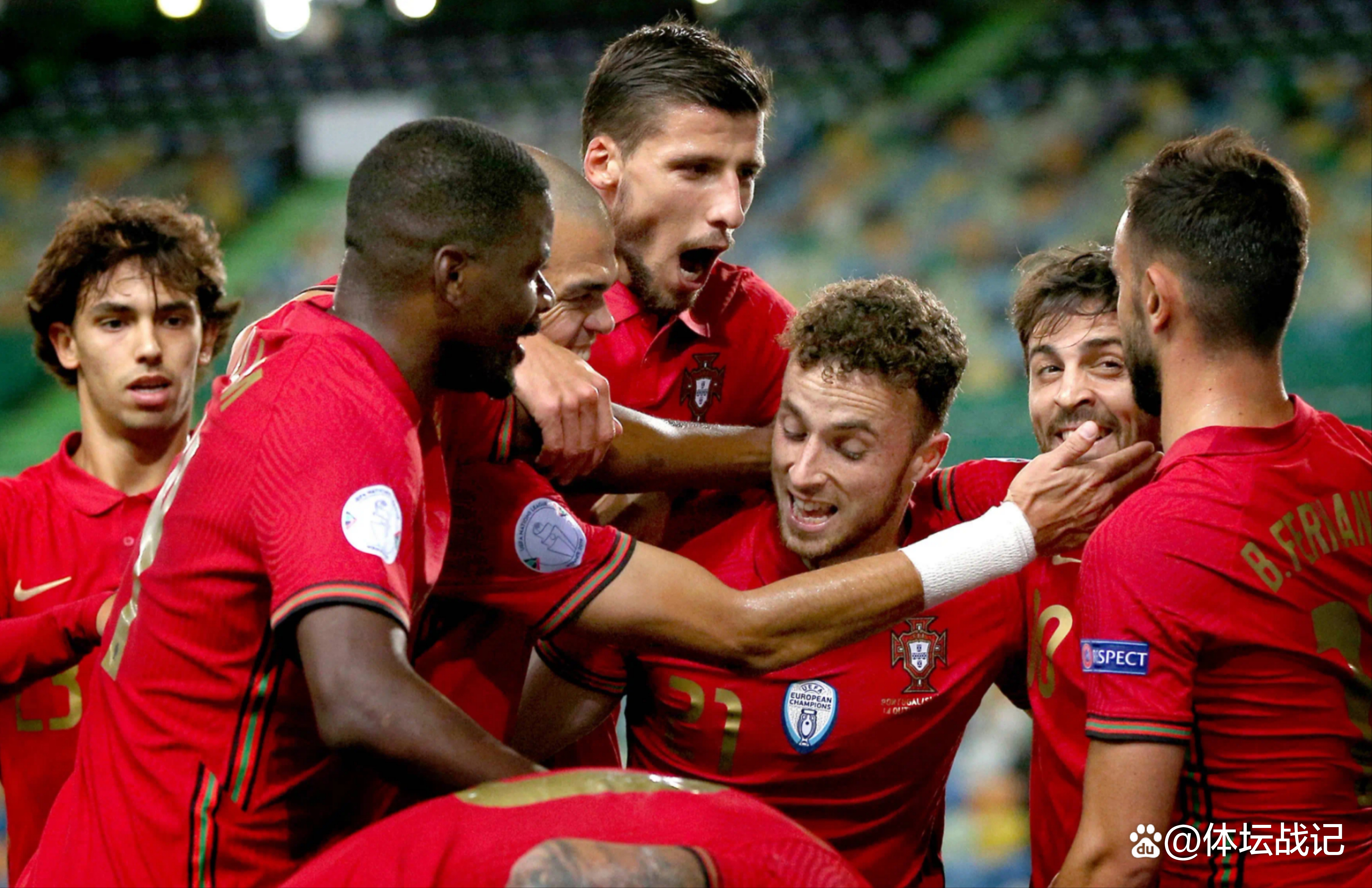 荷兰绝杀克罗地亚，苏亚雷斯带队取胜