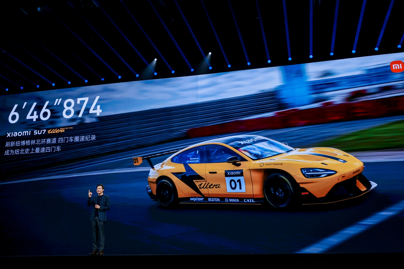 包含雷诺车队完胜梅赛德斯，汉密尔顿关键制胜的词条