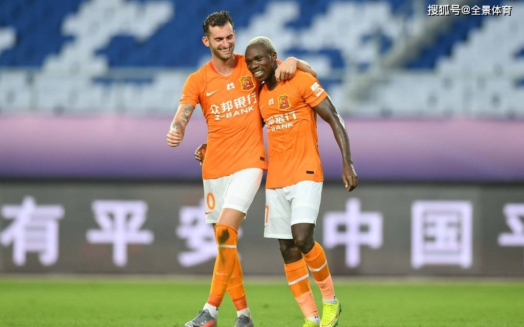 强强对话：顶级球队之间的激烈交锋的简单介绍