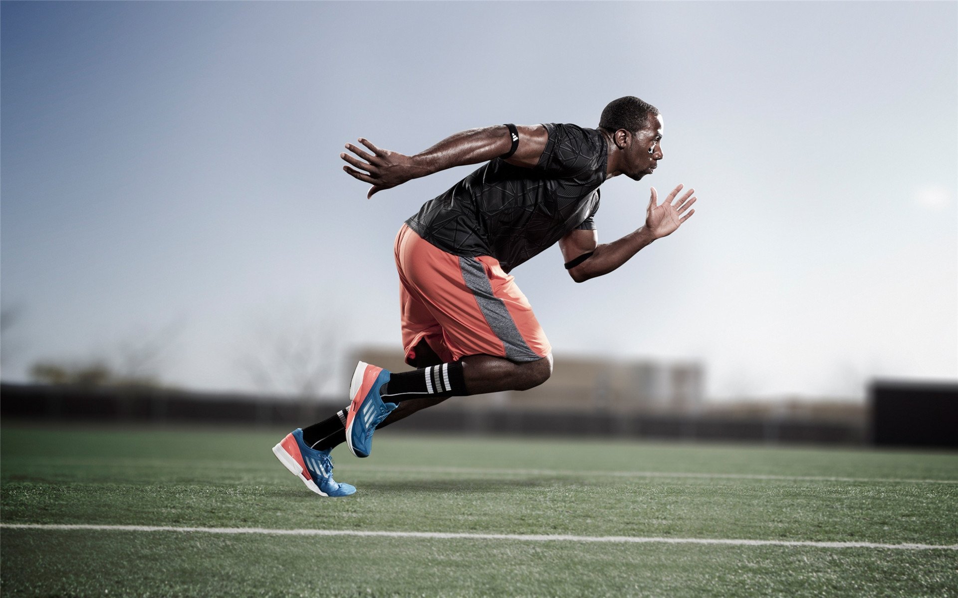 欧冠决赛之夜，金玟哉进攻端无人可挡，改写历史的亚洲之光