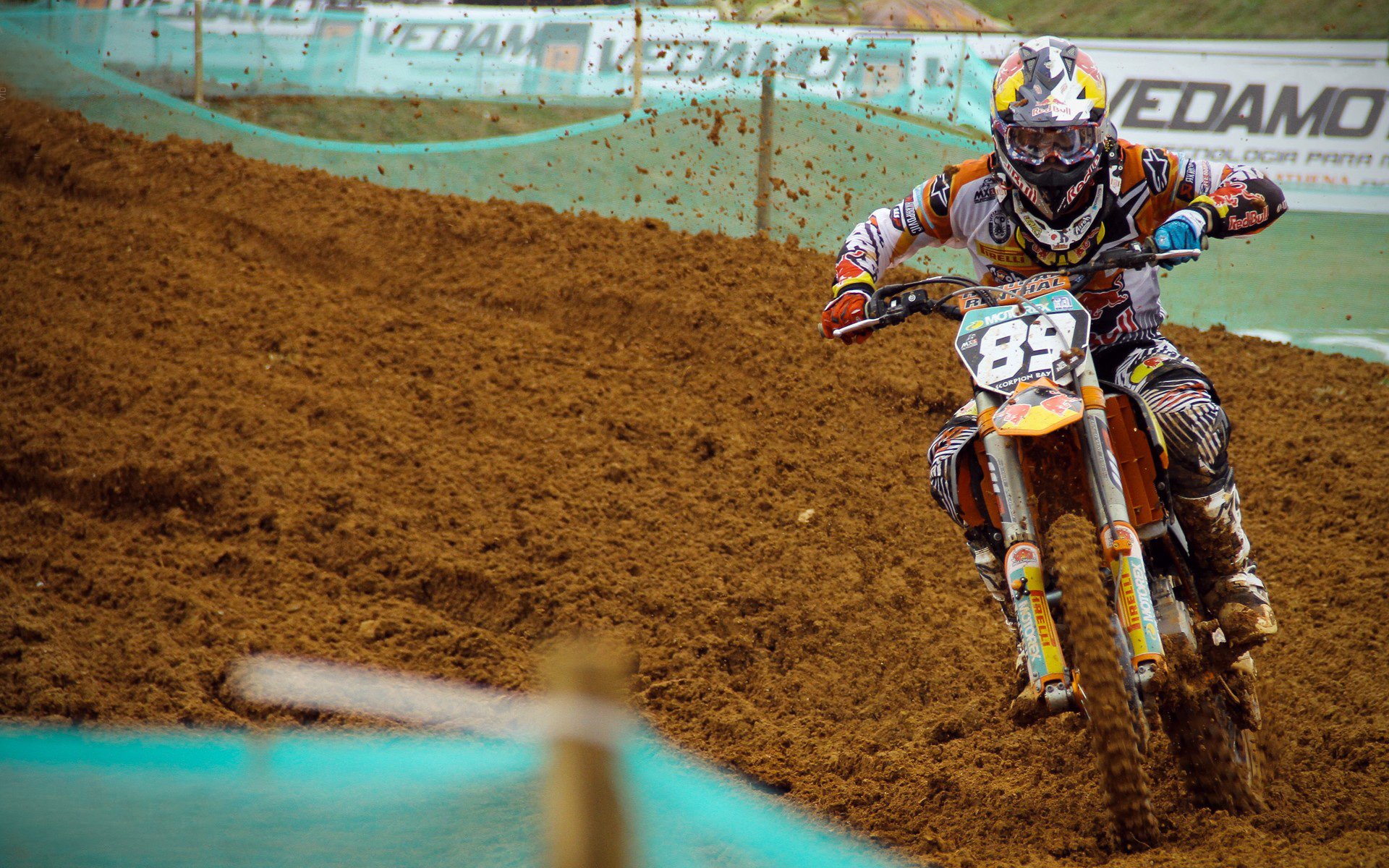 跨越赛场的热火，从CBA到欧冠，竞技之焰如何点燃全球体育之夜